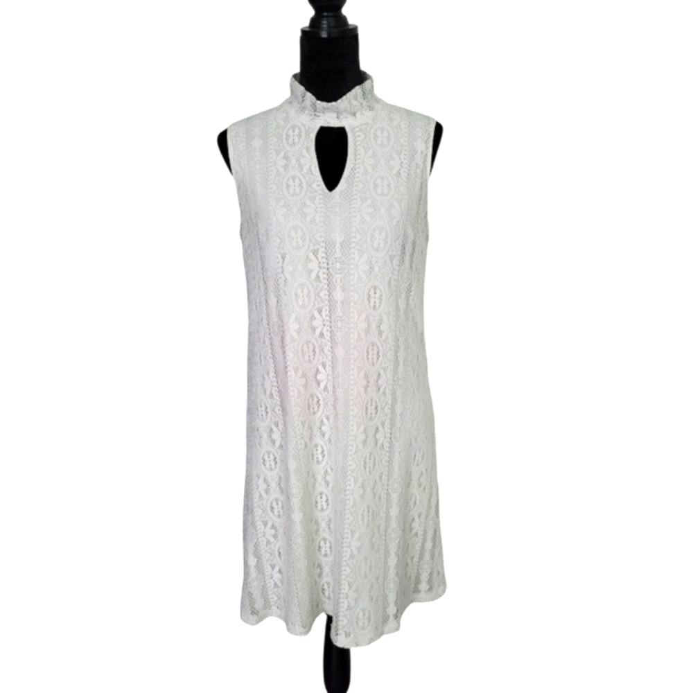 Libby Edelman Sleeveless Lace Keyhole Dress